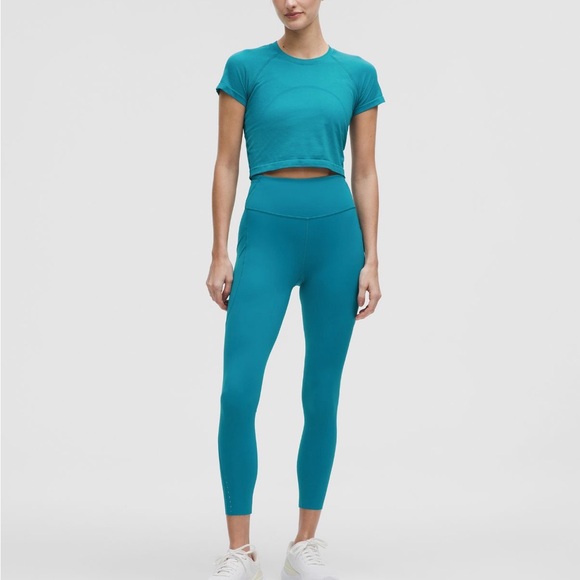 Lululemon Fast and Free High-Rise Tight 25" - Picture 2 of 9